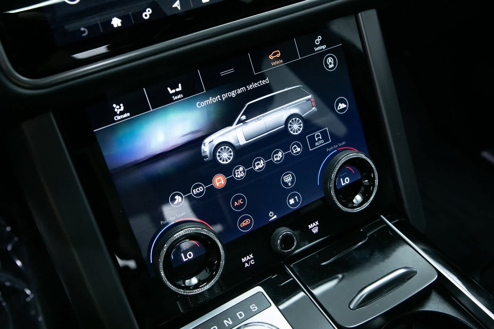 Thumbnail: 2021 Land Rover Range Rover - 20