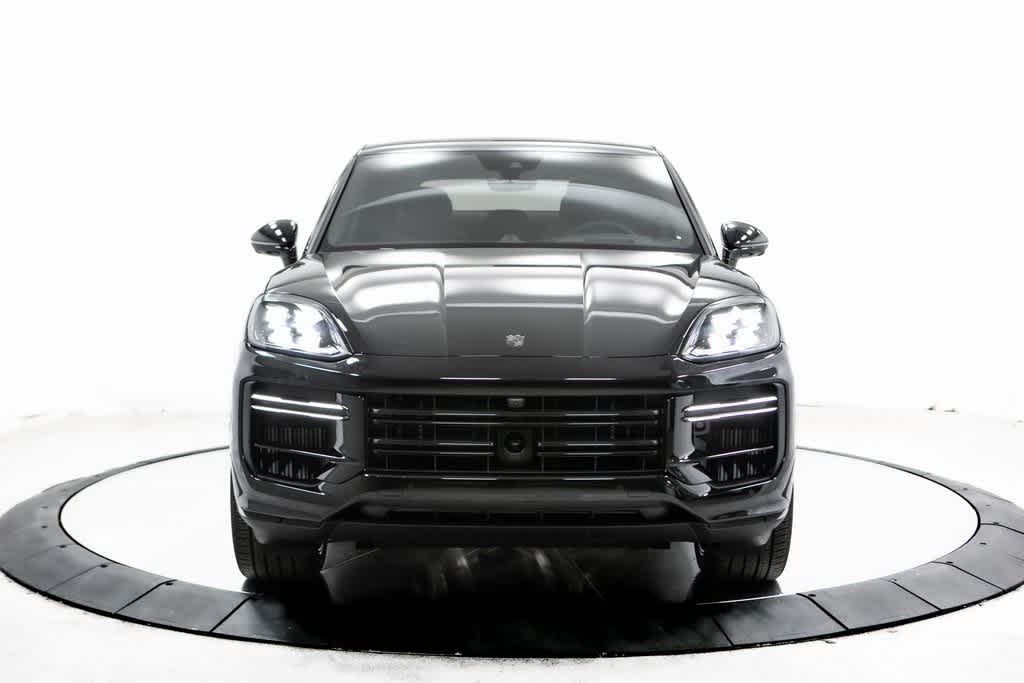 Thumbnail: 2025 Porsche  - 10