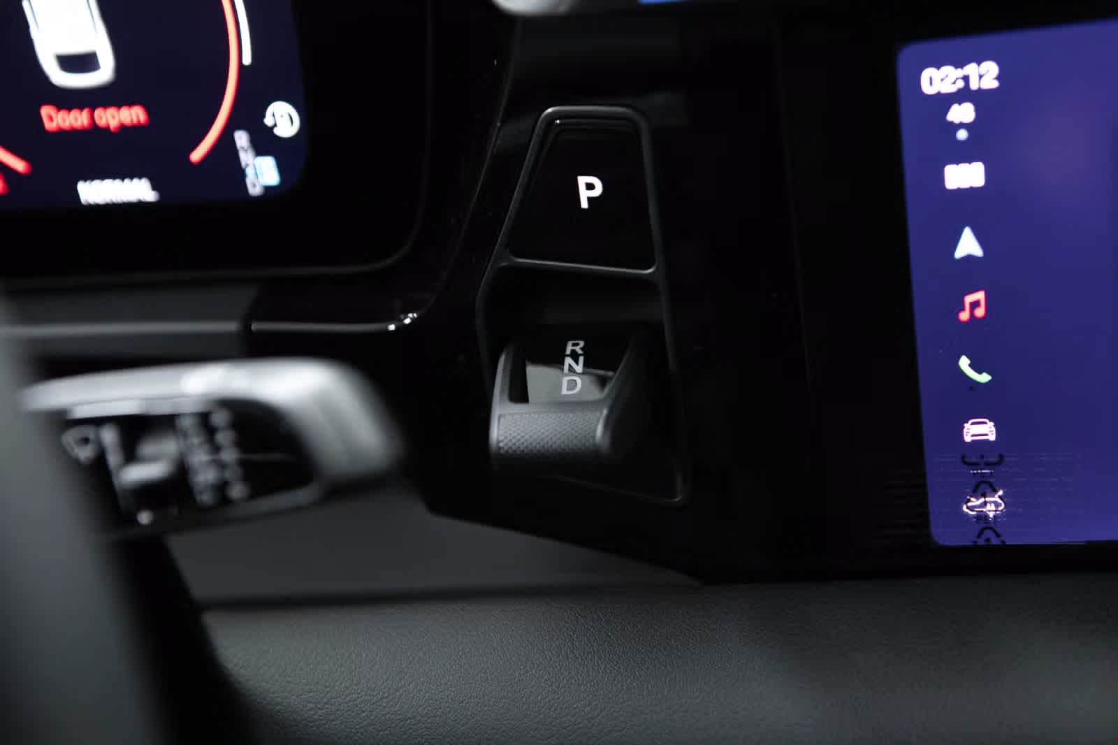 Thumbnail: 2025 Porsche Macan - 30