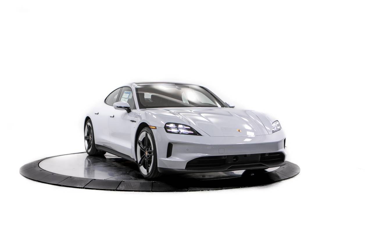 Thumbnail: 2026 Porsche Taycan - 9