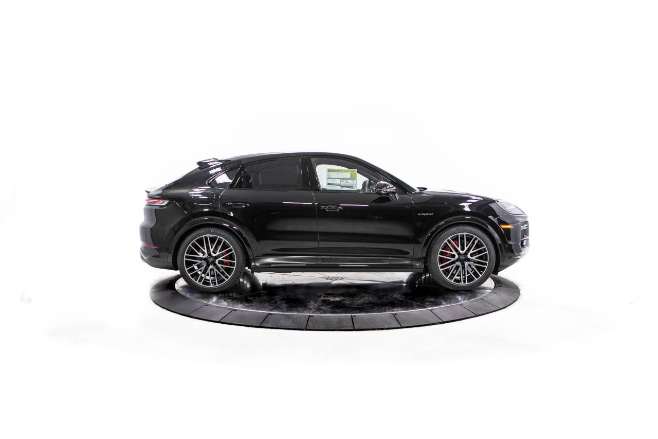 Thumbnail: 2026 Porsche  - 8