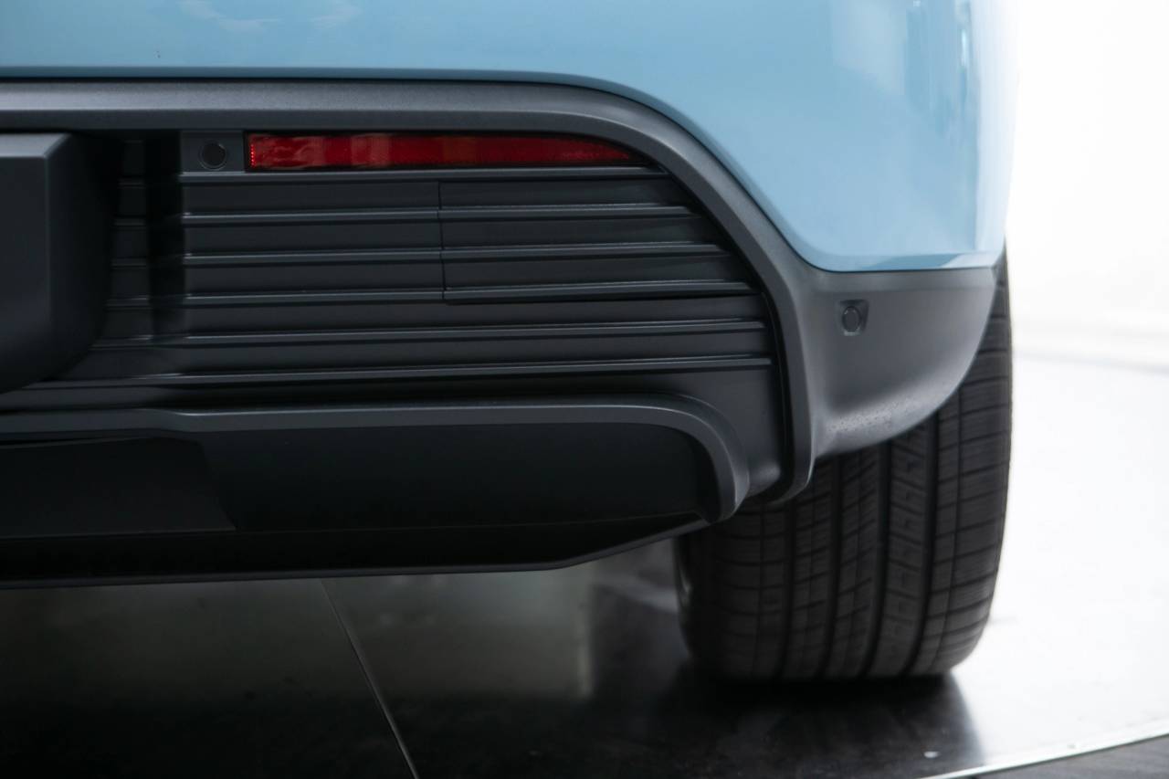 Thumbnail: 2026 Porsche Macan - 17
