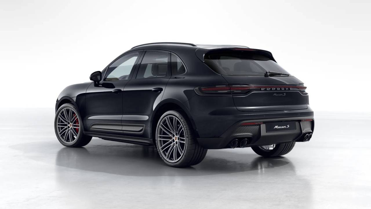 Thumbnail: 2026 Porsche Macan - 3
