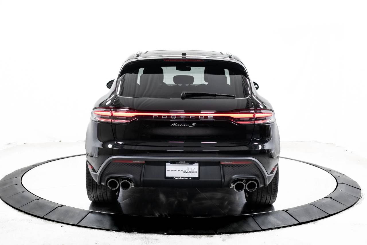 Thumbnail: 2025 Porsche Macan - 4