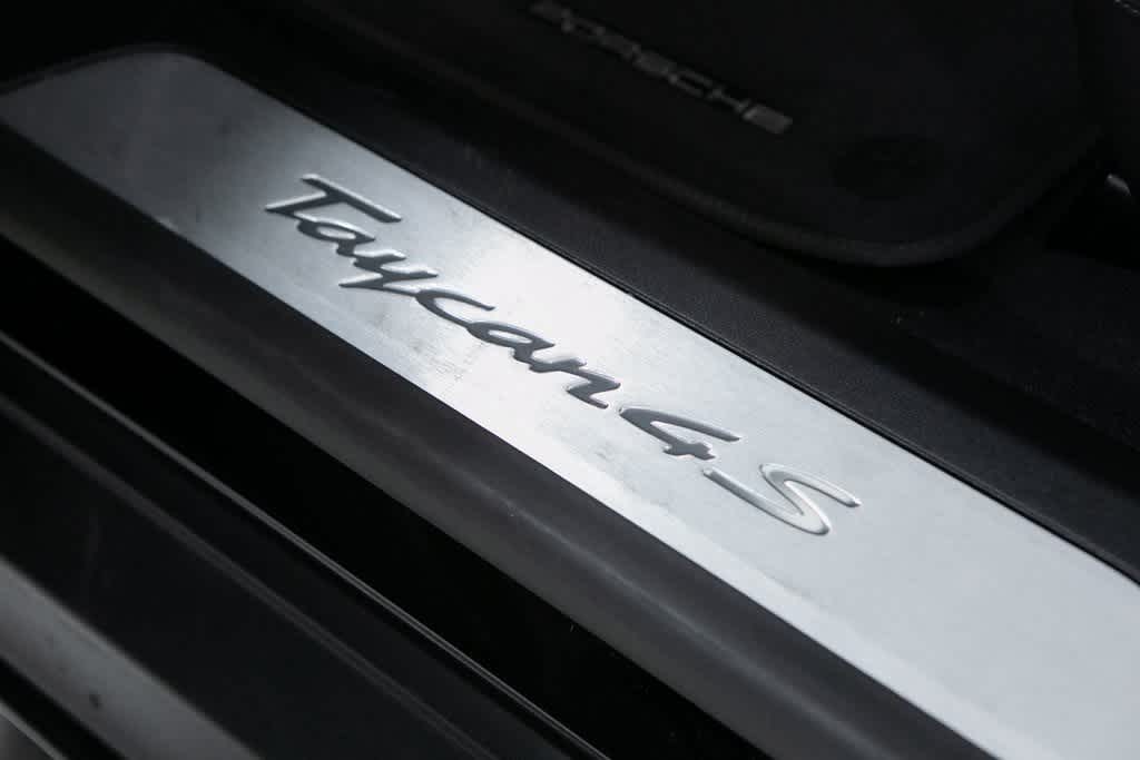 Thumbnail: 2023 Porsche Taycan - 14