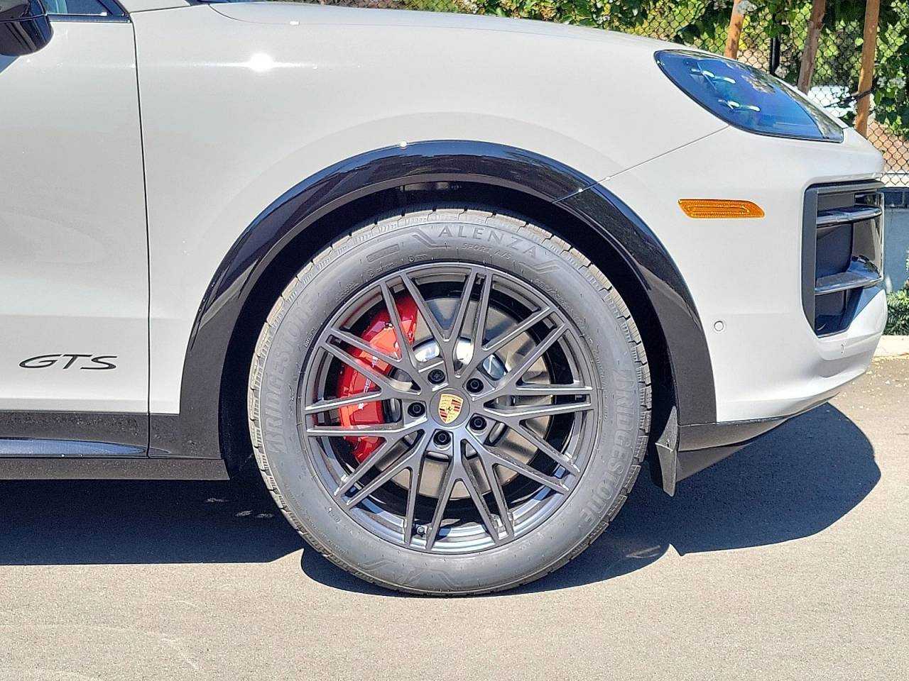 Thumbnail: 2026 Porsche Cayenne - 11