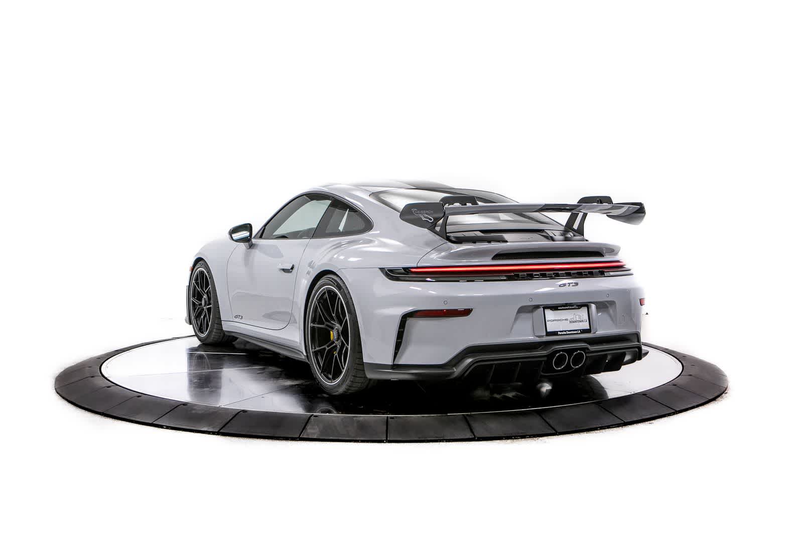 Thumbnail: 2026 Porsche 911 - 3