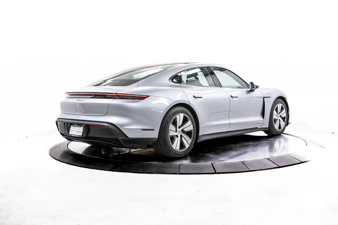 Thumbnail: 2025 Porsche Taycan - 7