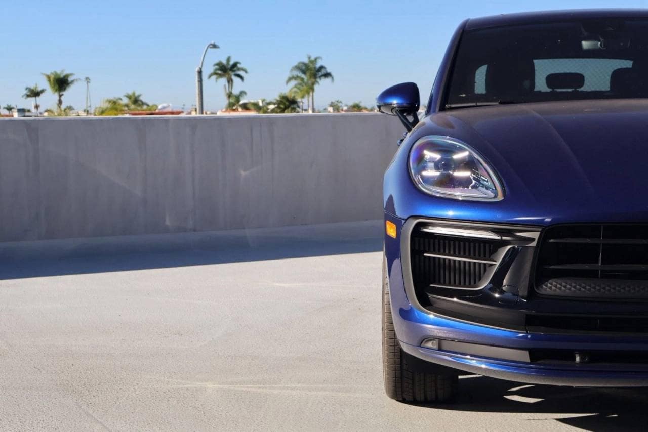 Thumbnail: 2026 Porsche Macan - 12
