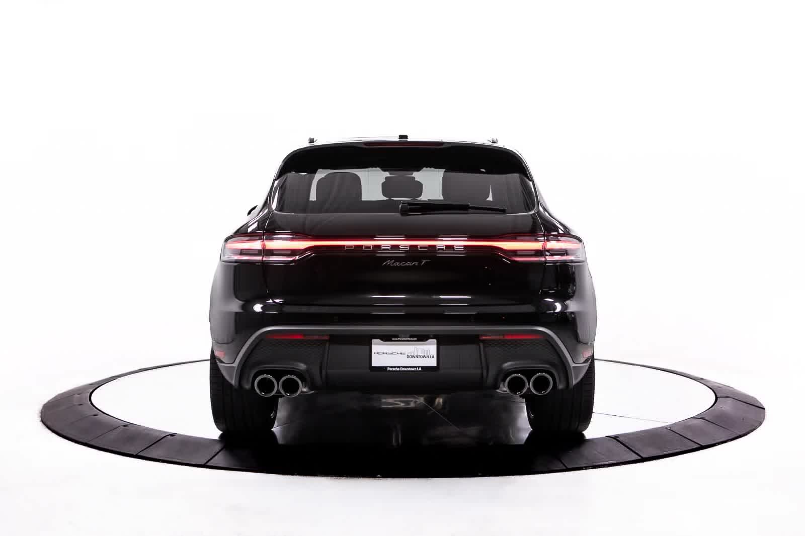 Thumbnail: 2026 Porsche Macan - 6