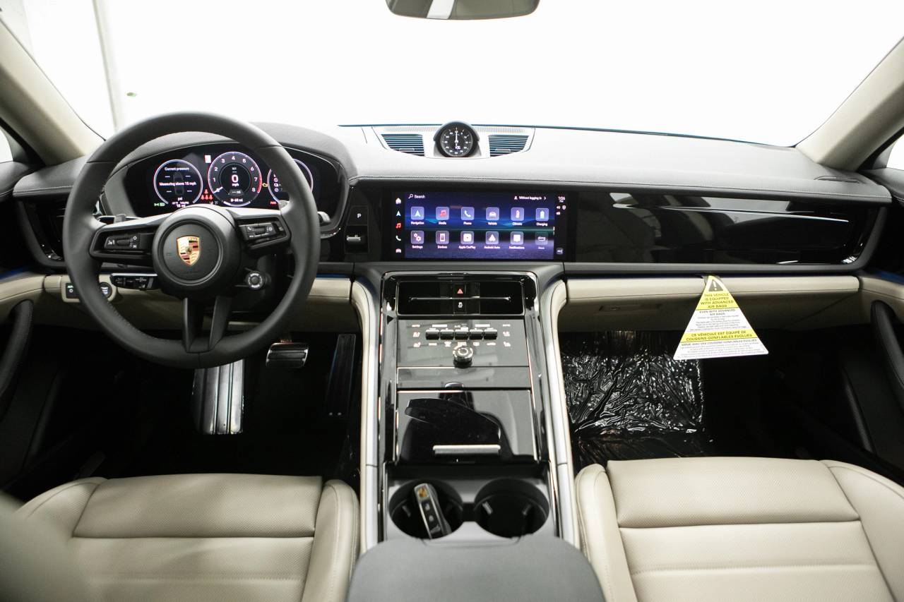 Thumbnail: 2026 Porsche Panamera - 20