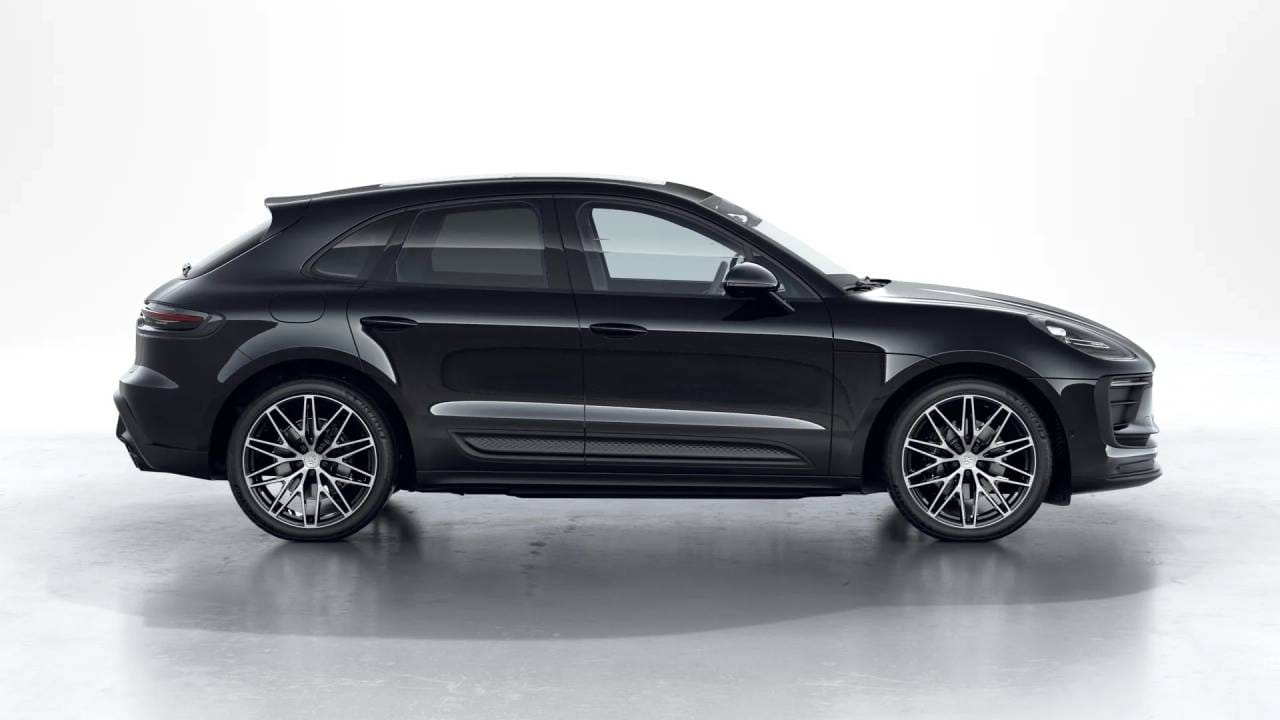 Thumbnail: 2026 Porsche Macan - 7