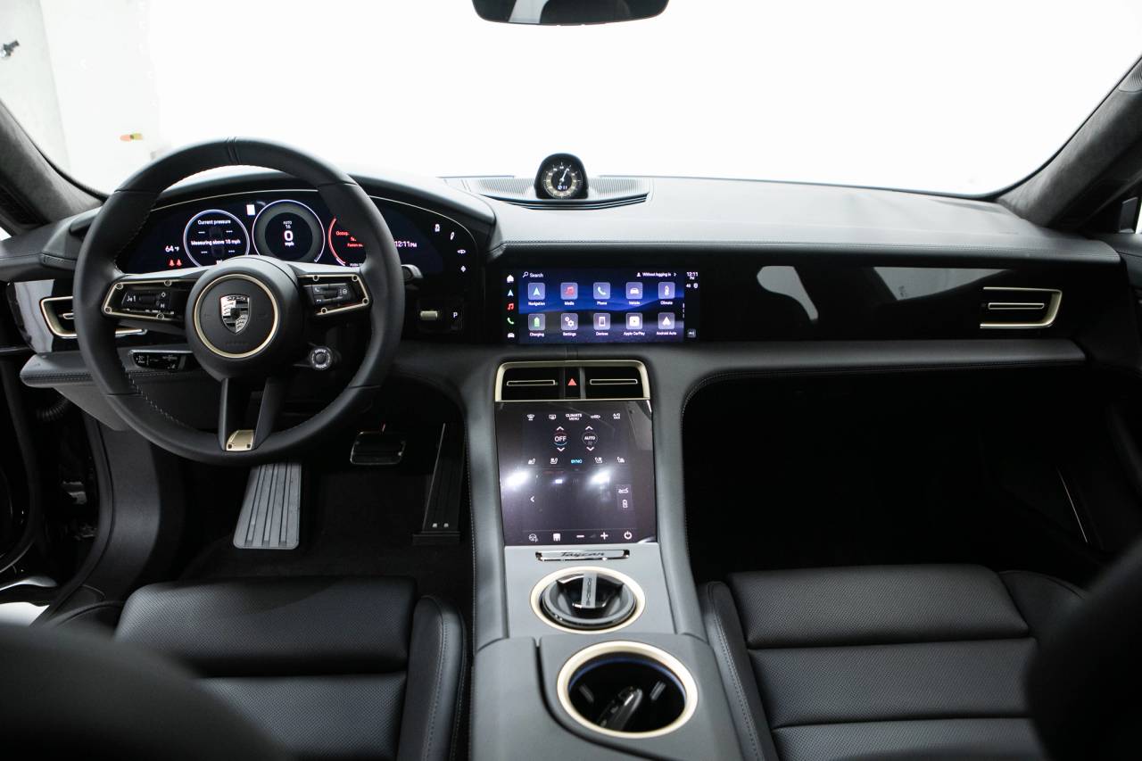 Thumbnail: 2026 Porsche Taycan - 20