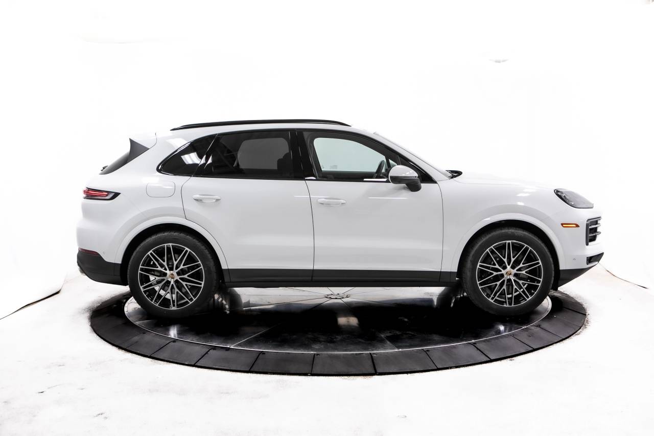 Thumbnail: 2026 Porsche Cayenne - 6