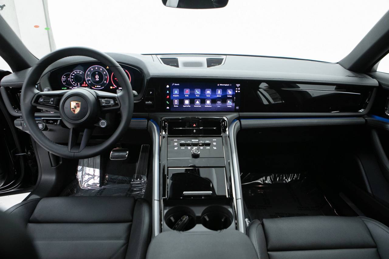 Thumbnail: 2026 Porsche Panamera - 20