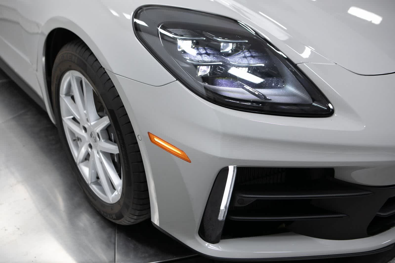 Thumbnail: 2025 Porsche Panamera - 12