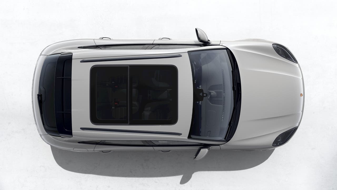 Thumbnail: 2026 Porsche Macan - 5