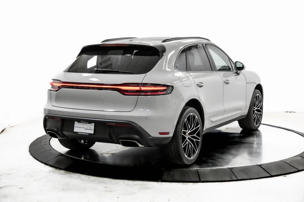 Thumbnail: 2025 Porsche Macan - 7