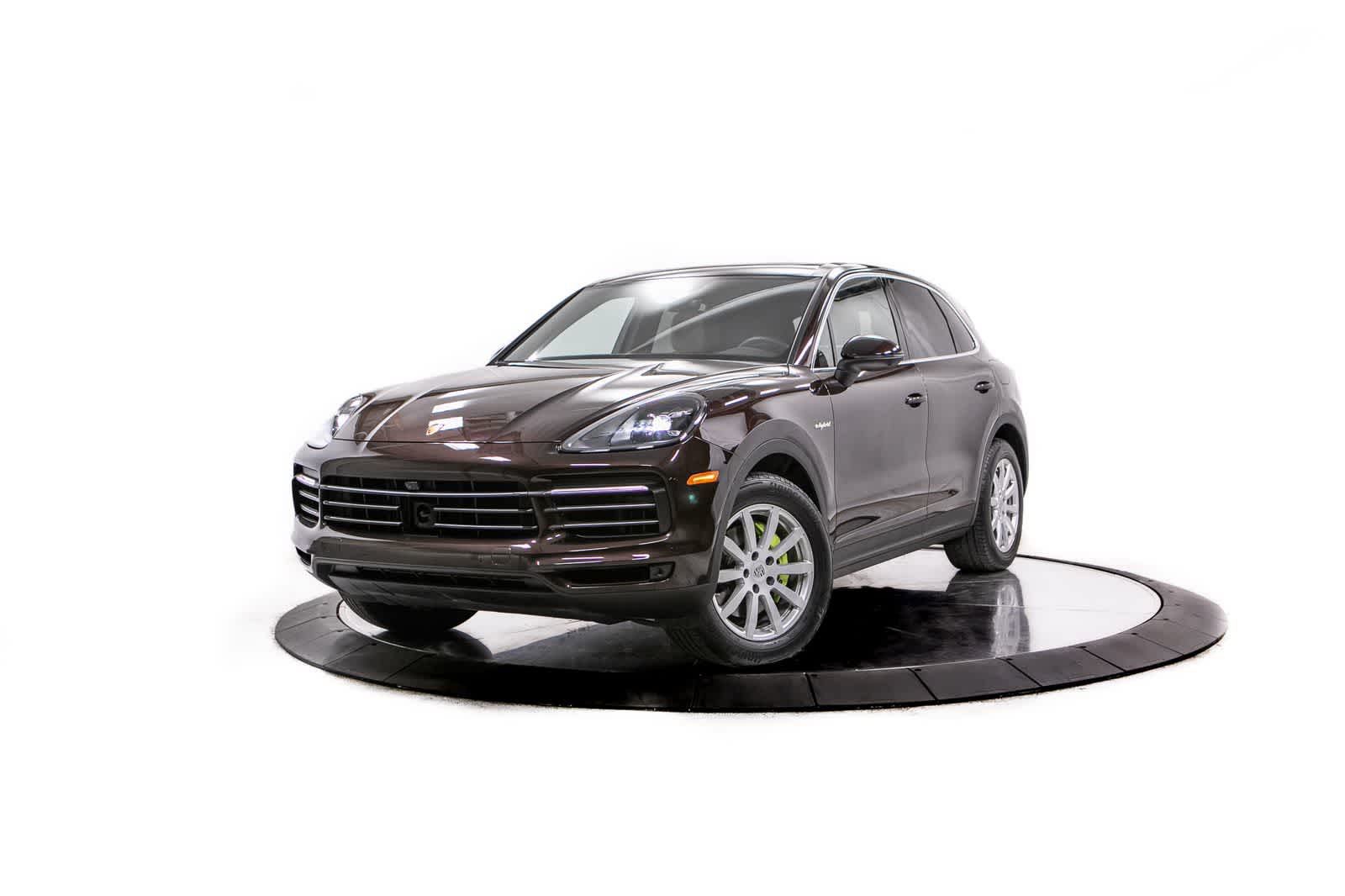 Thumbnail: 2023 Porsche Cayenne - 1