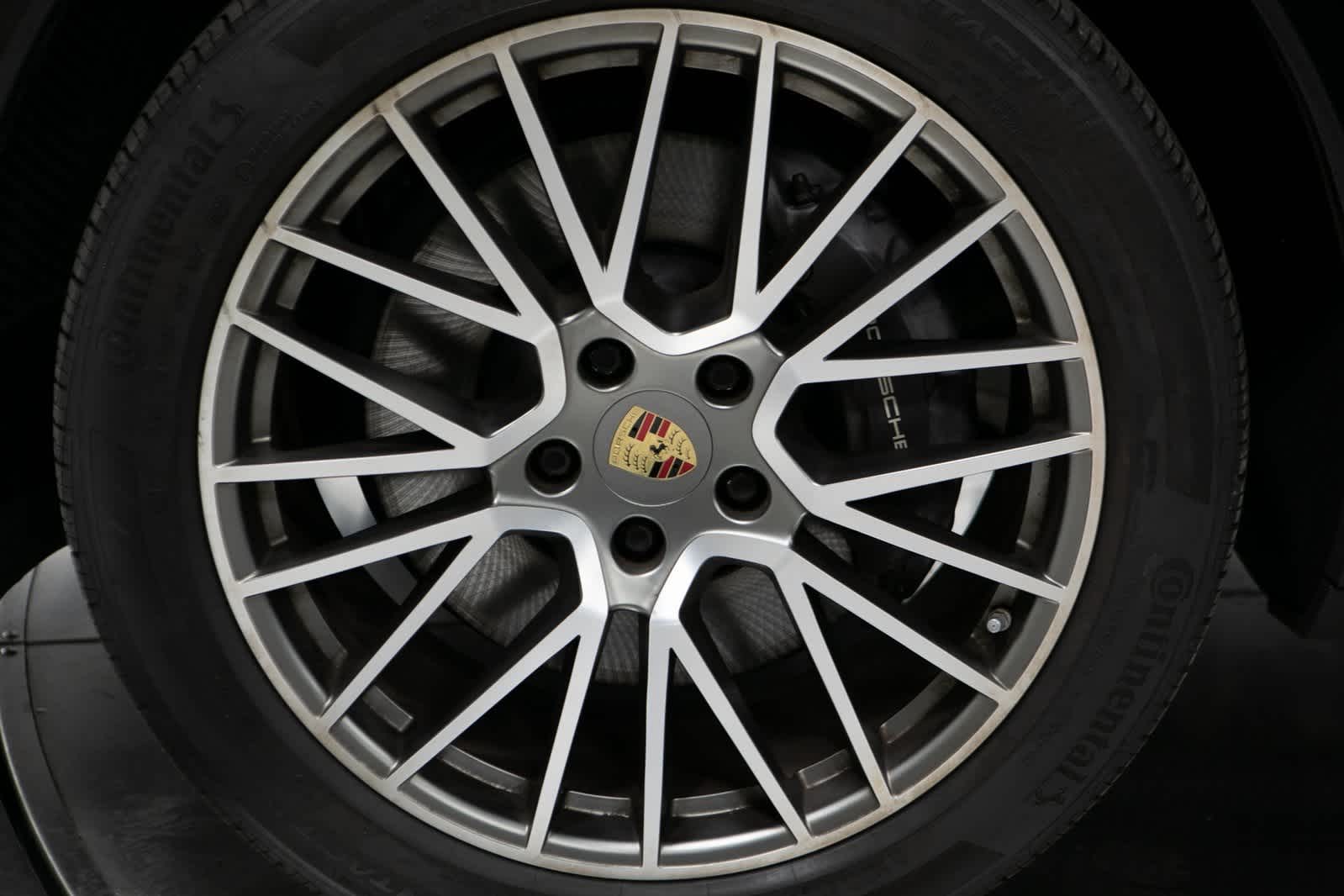 Thumbnail: 2022 Porsche Cayenne - 9