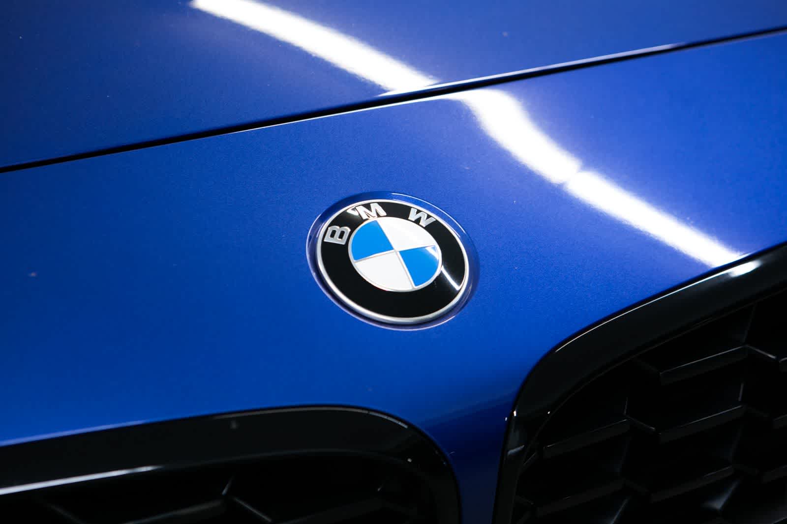 Thumbnail: 2023 BMW Z4 - 17