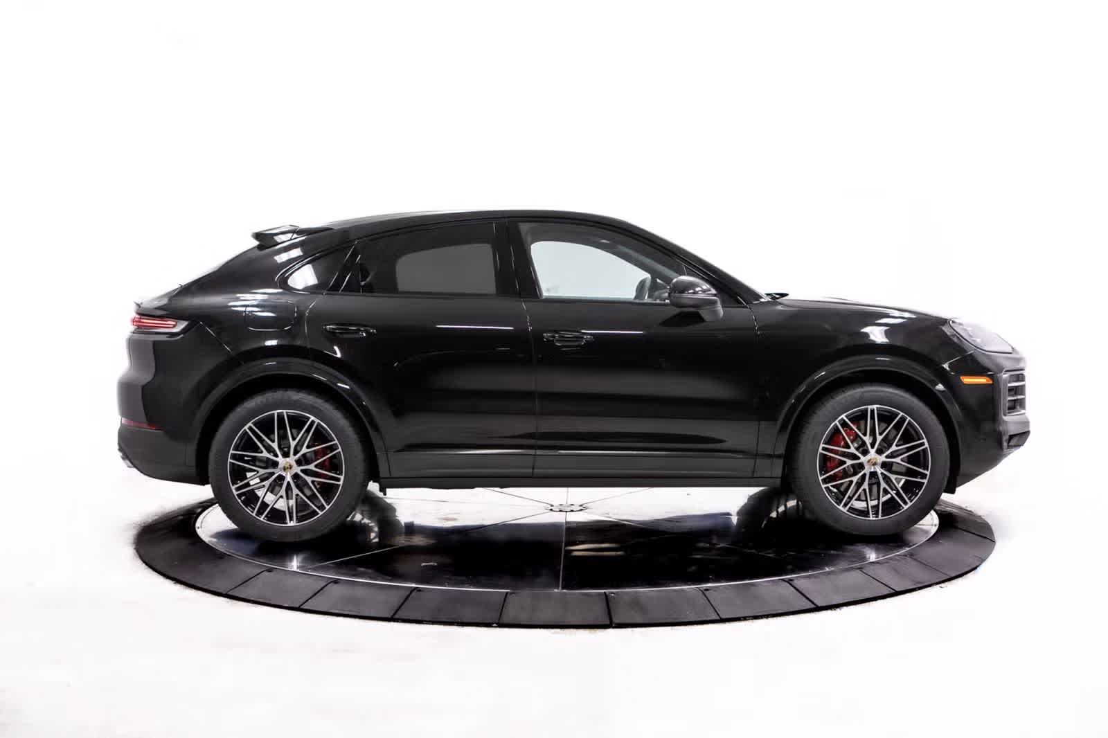 Thumbnail: 2026 Porsche Cayenne - 7