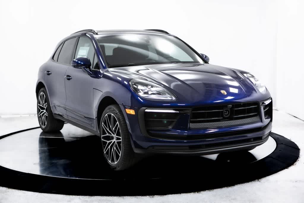 Thumbnail: 2025 Porsche Macan - 9