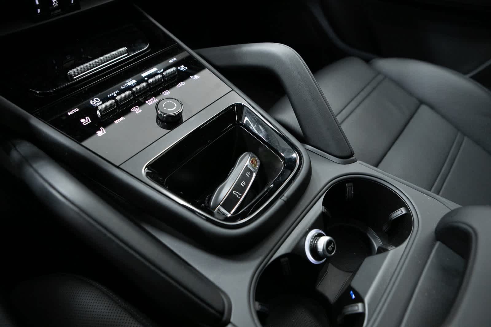 Thumbnail: 2025 Porsche Cayenne - 24