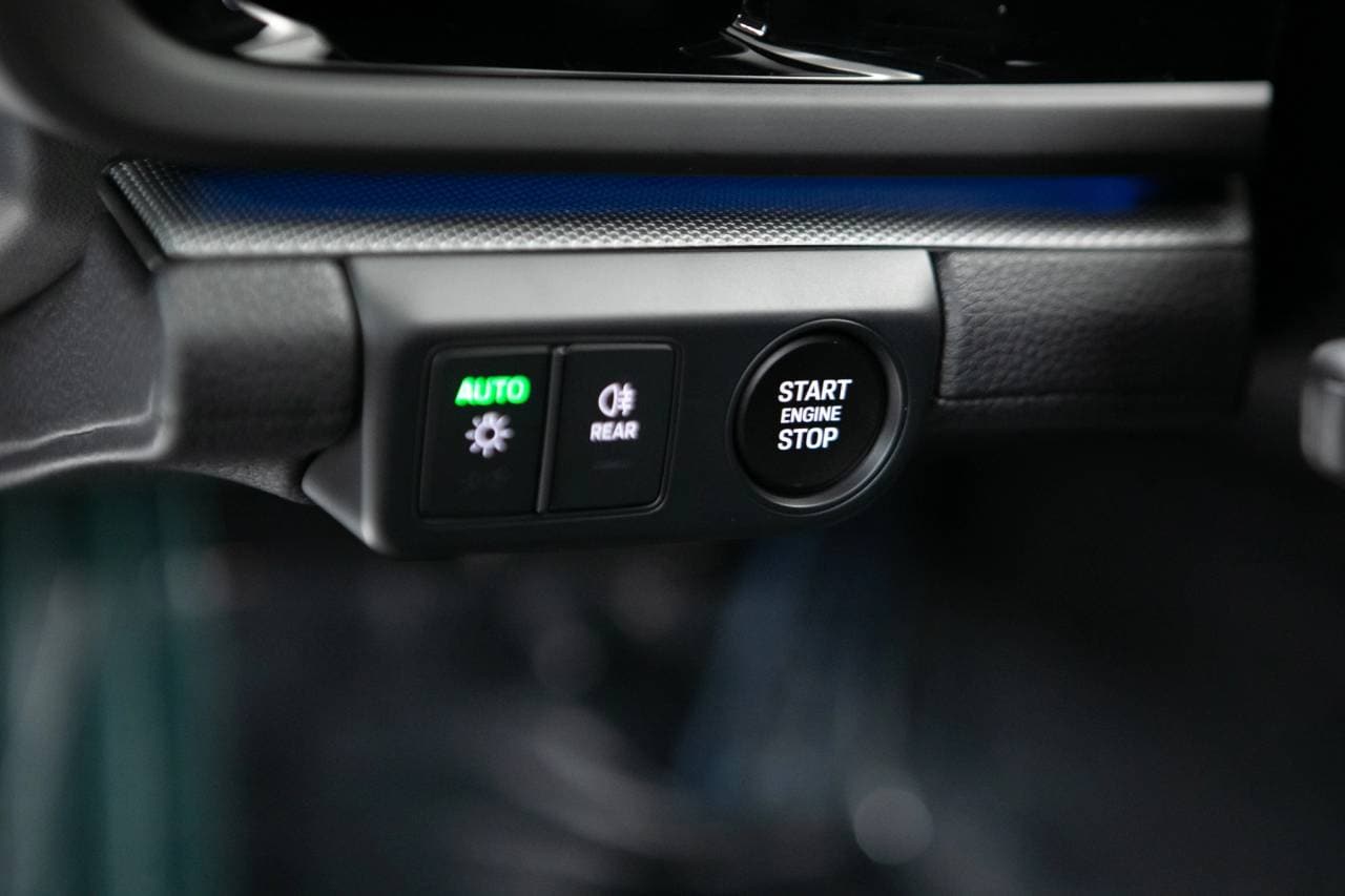 Thumbnail: 2026 Porsche Panamera - 27