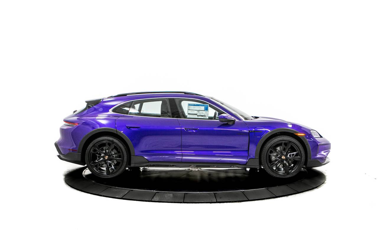Thumbnail: 2026 Porsche Taycan - 8