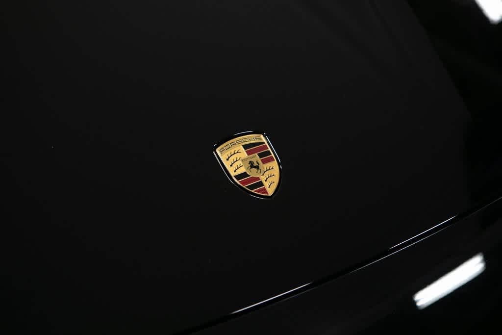 Thumbnail: 2025 Porsche Taycan - 19