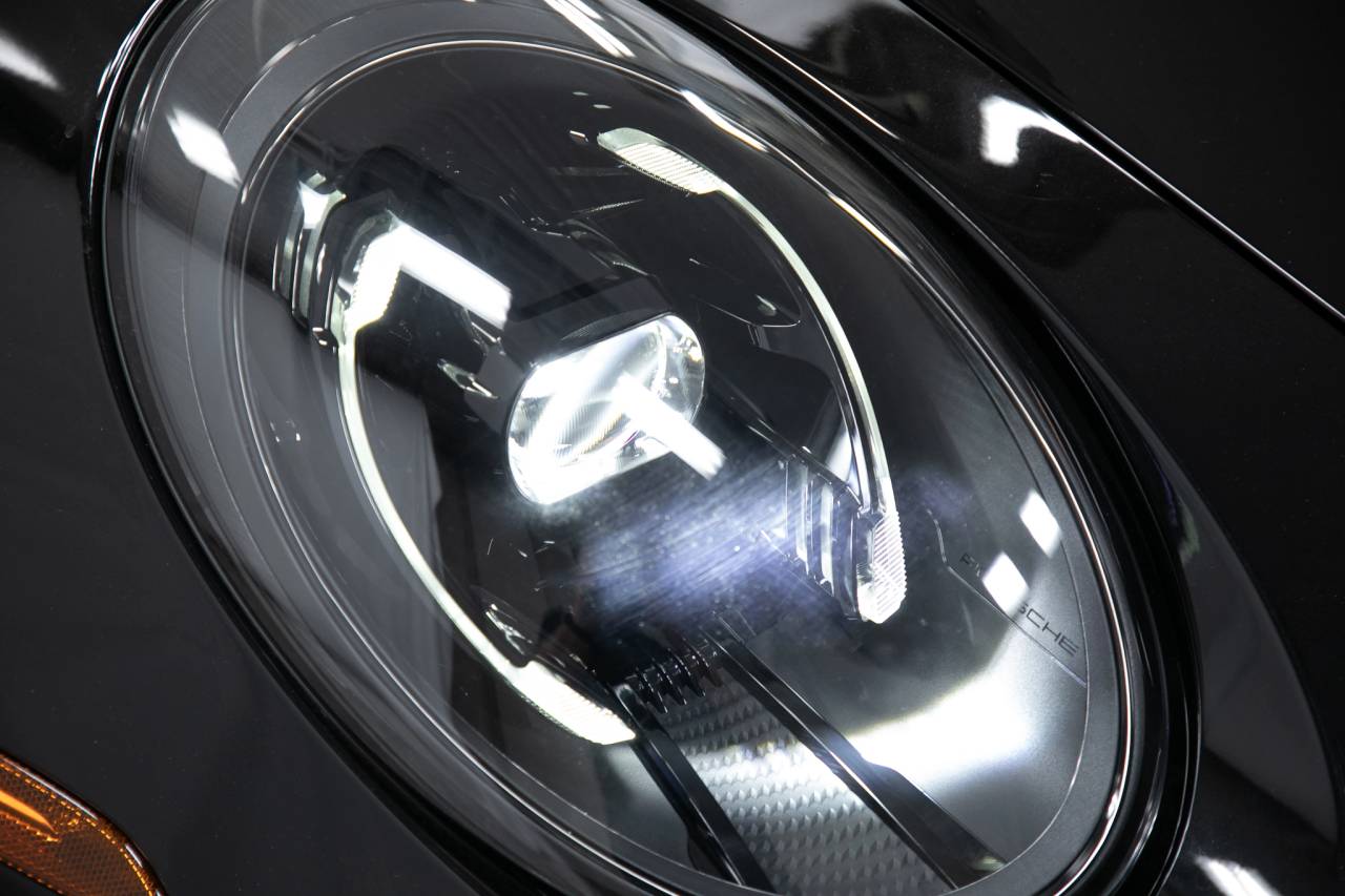 Thumbnail: 2025 Porsche 911 - 13