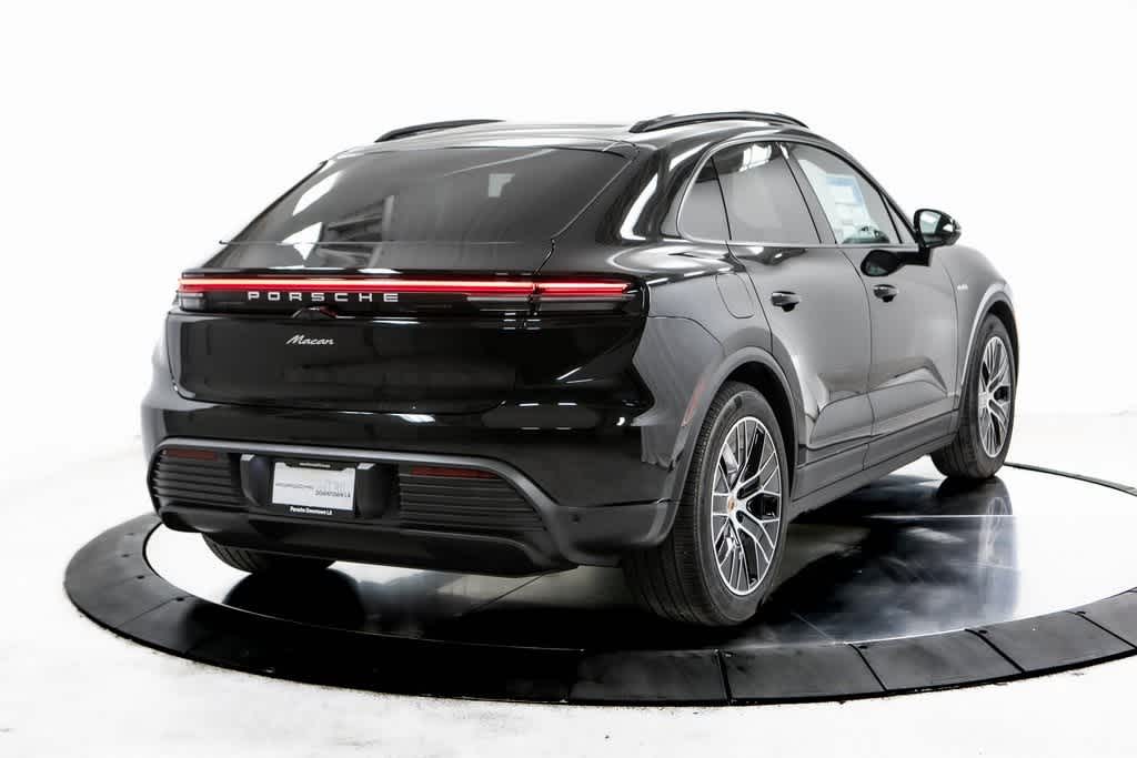 Thumbnail: 2025 Porsche Macan - 7