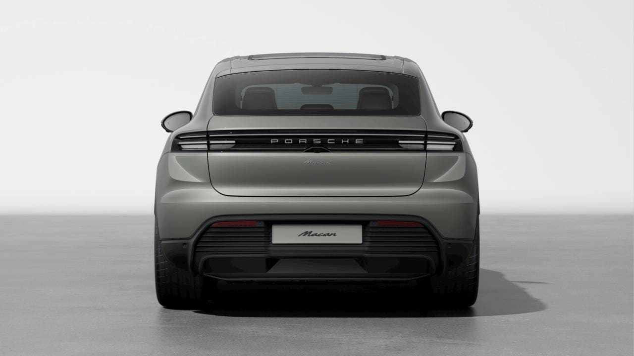 Thumbnail: 2026 Porsche Macan - 7
