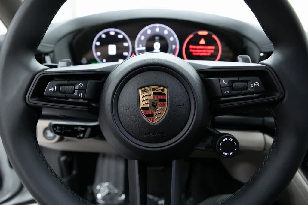 Thumbnail: 2025 Porsche Panamera - 14