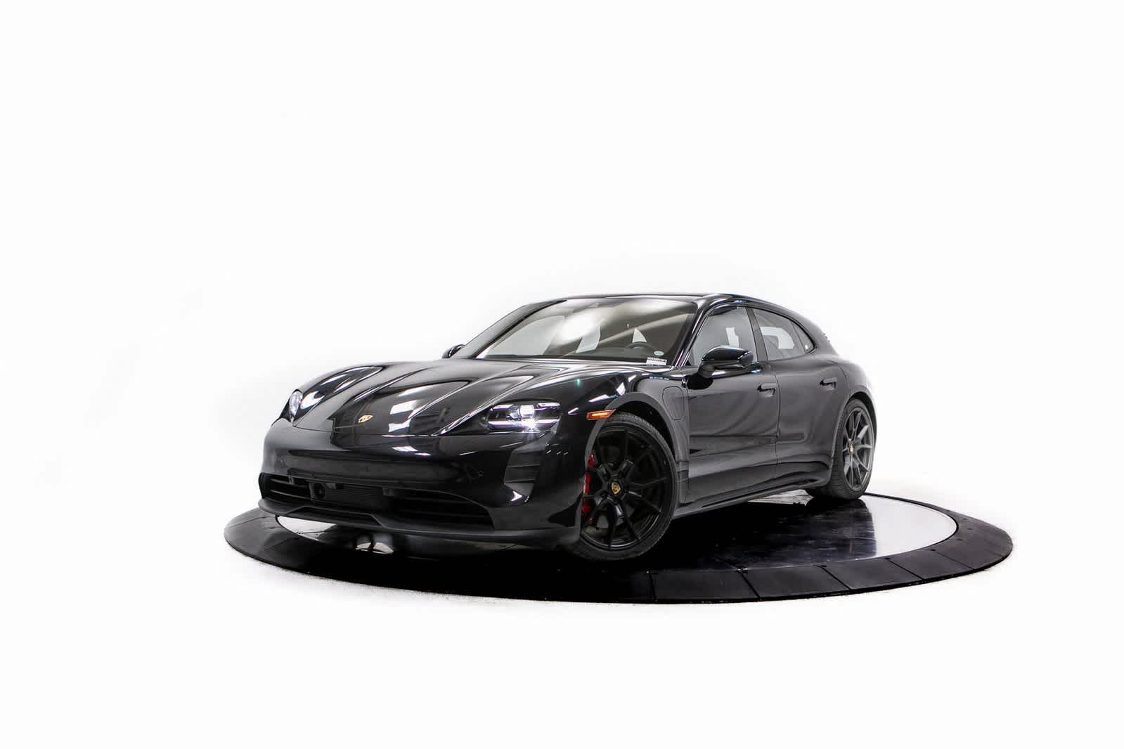 2023 Porsche Taycan GTS's photo