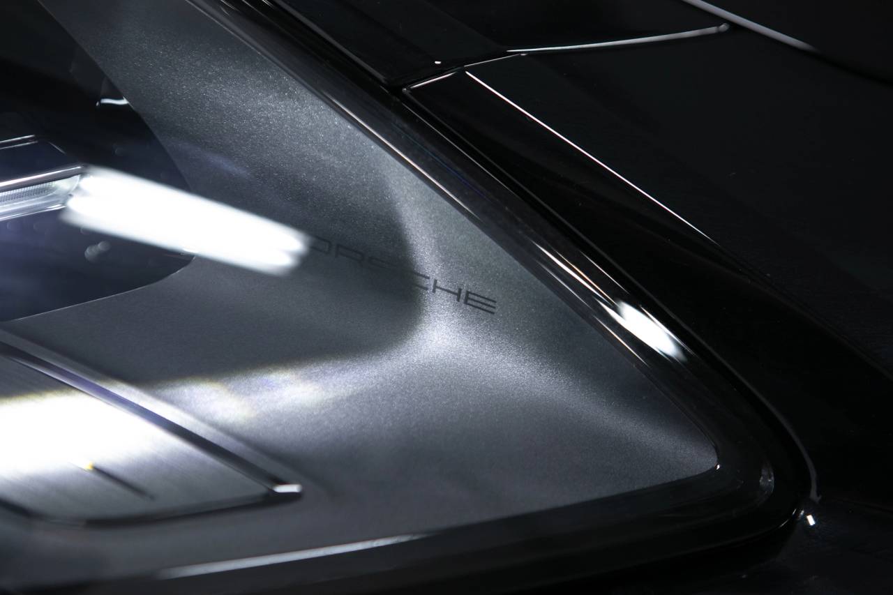 Thumbnail: 2026 Porsche Panamera - 13