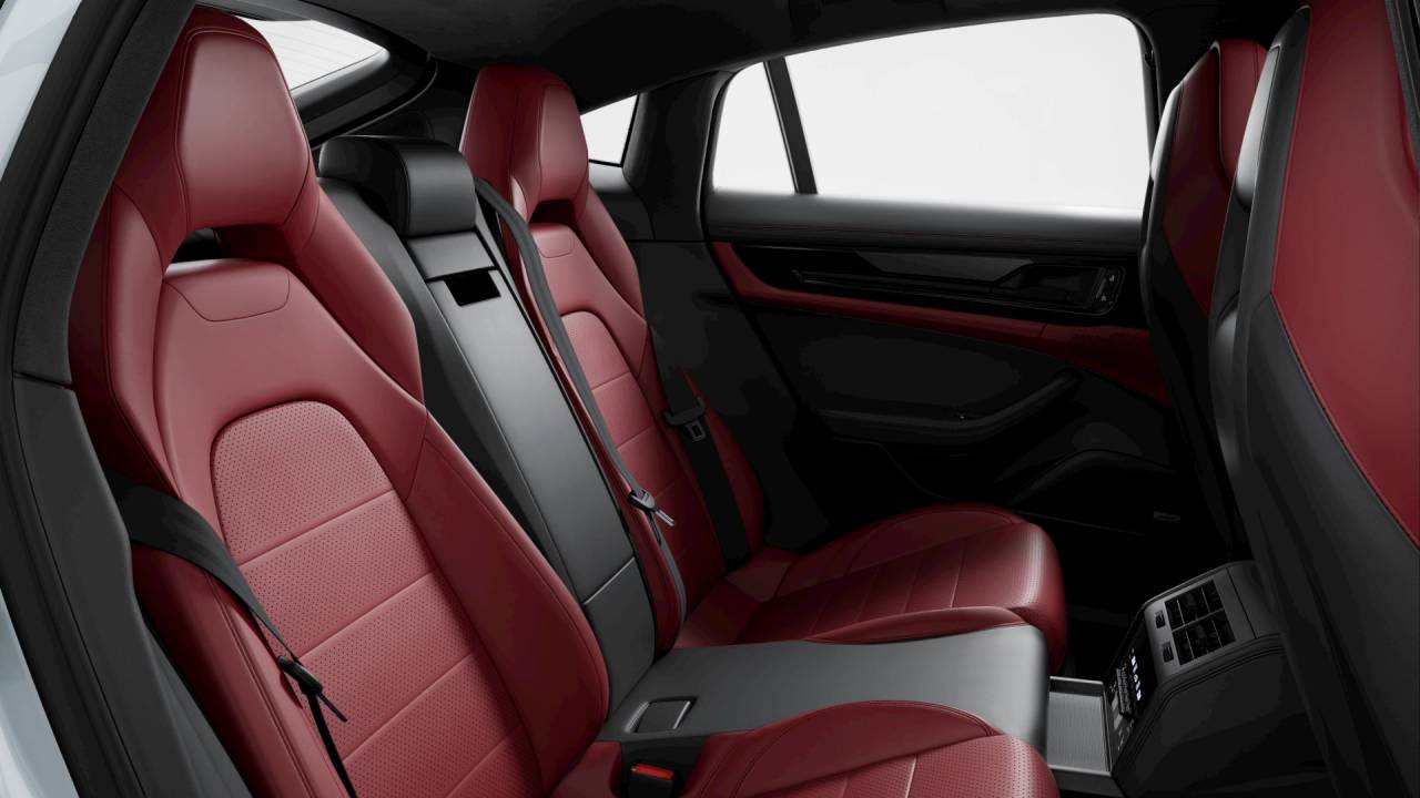 Thumbnail: 2026 Porsche Panamera - 10