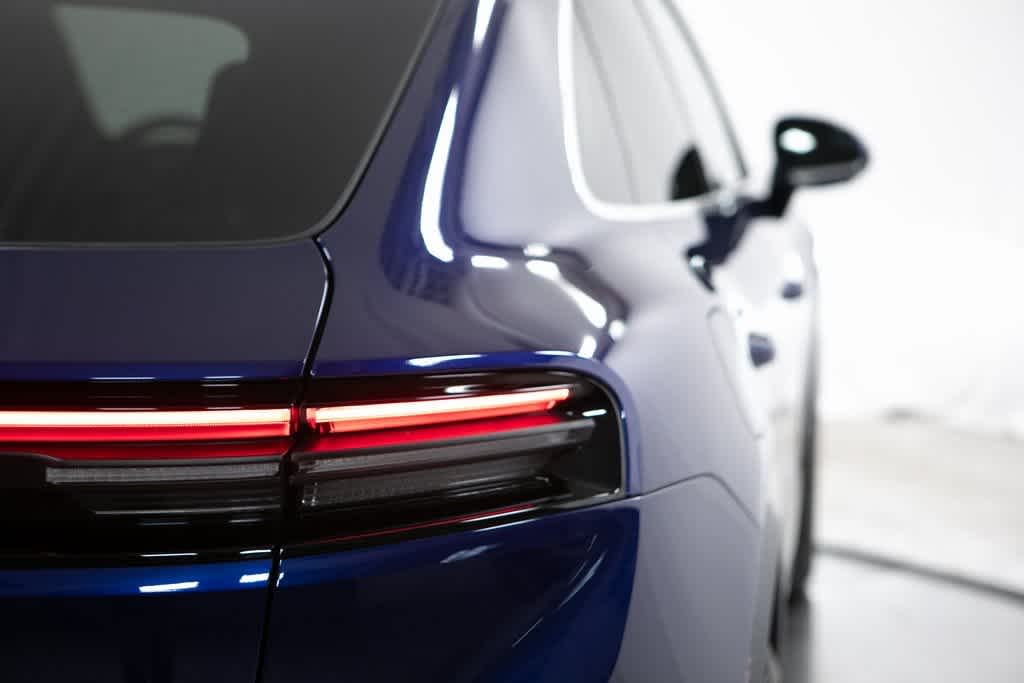 Thumbnail: 2025 Porsche Macan - 39
