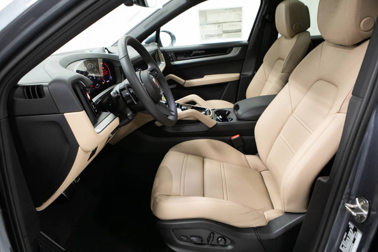 Thumbnail: 2026 Porsche  - 23