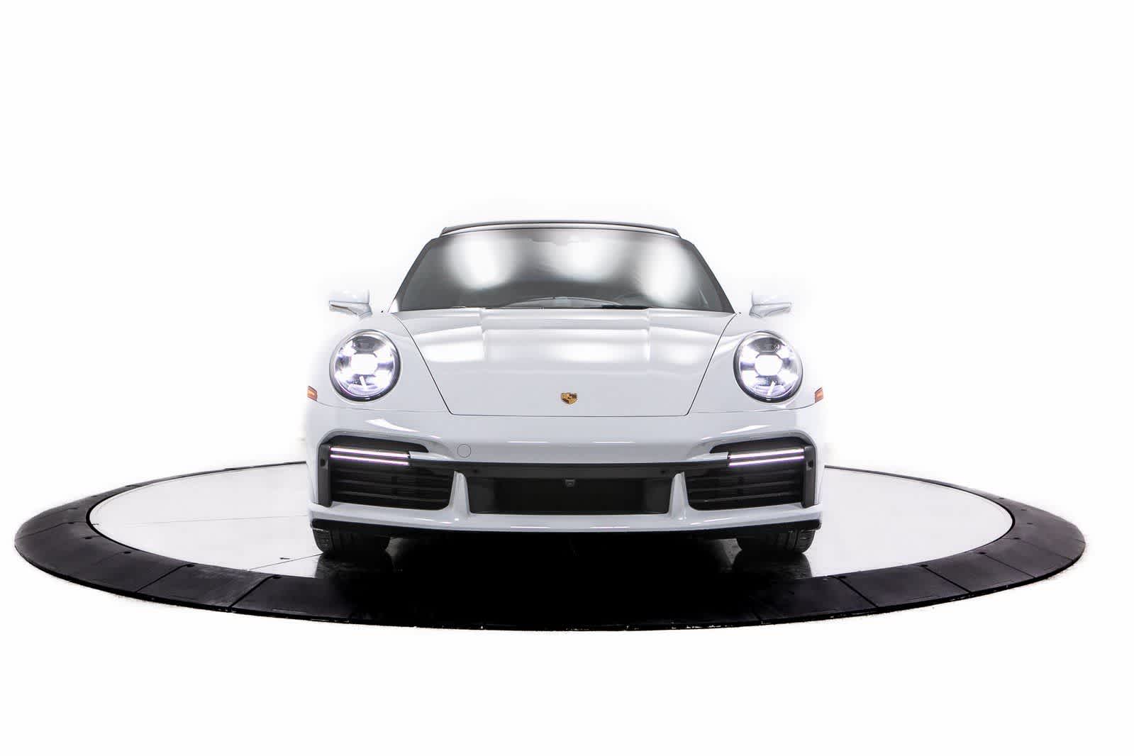 Thumbnail: 2021 Porsche 911 - 10