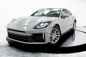 2025 Porsche Panamera 4 Sedan