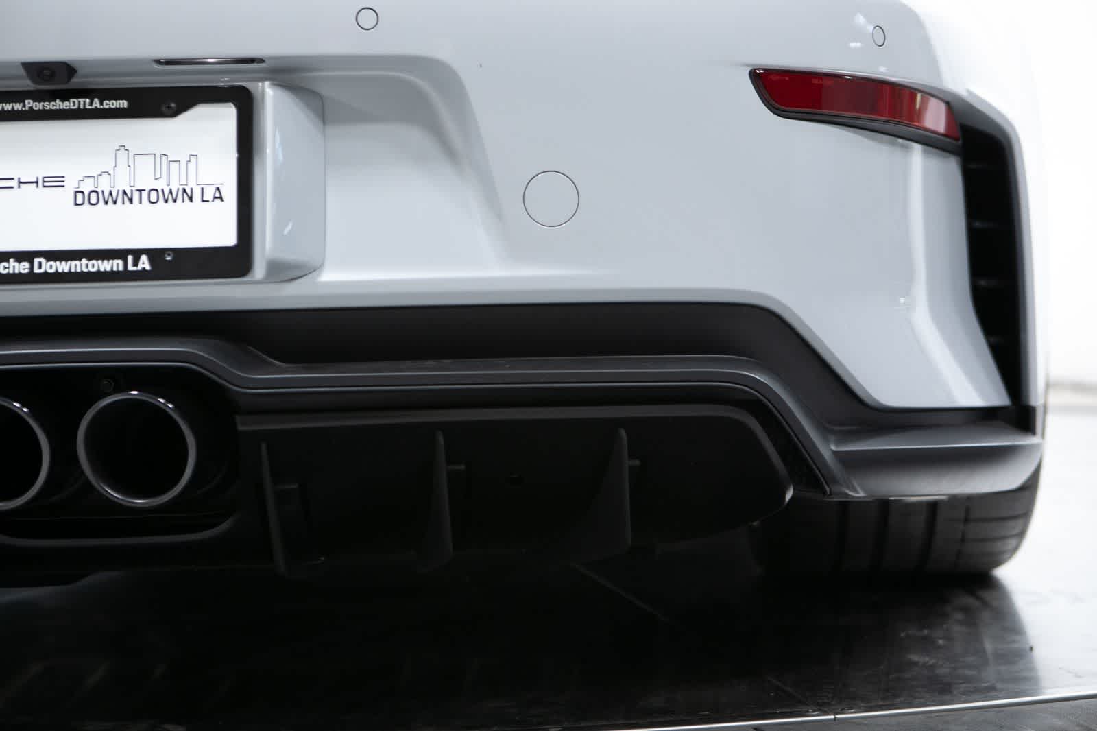 Thumbnail: 2026 Porsche 911 - 20