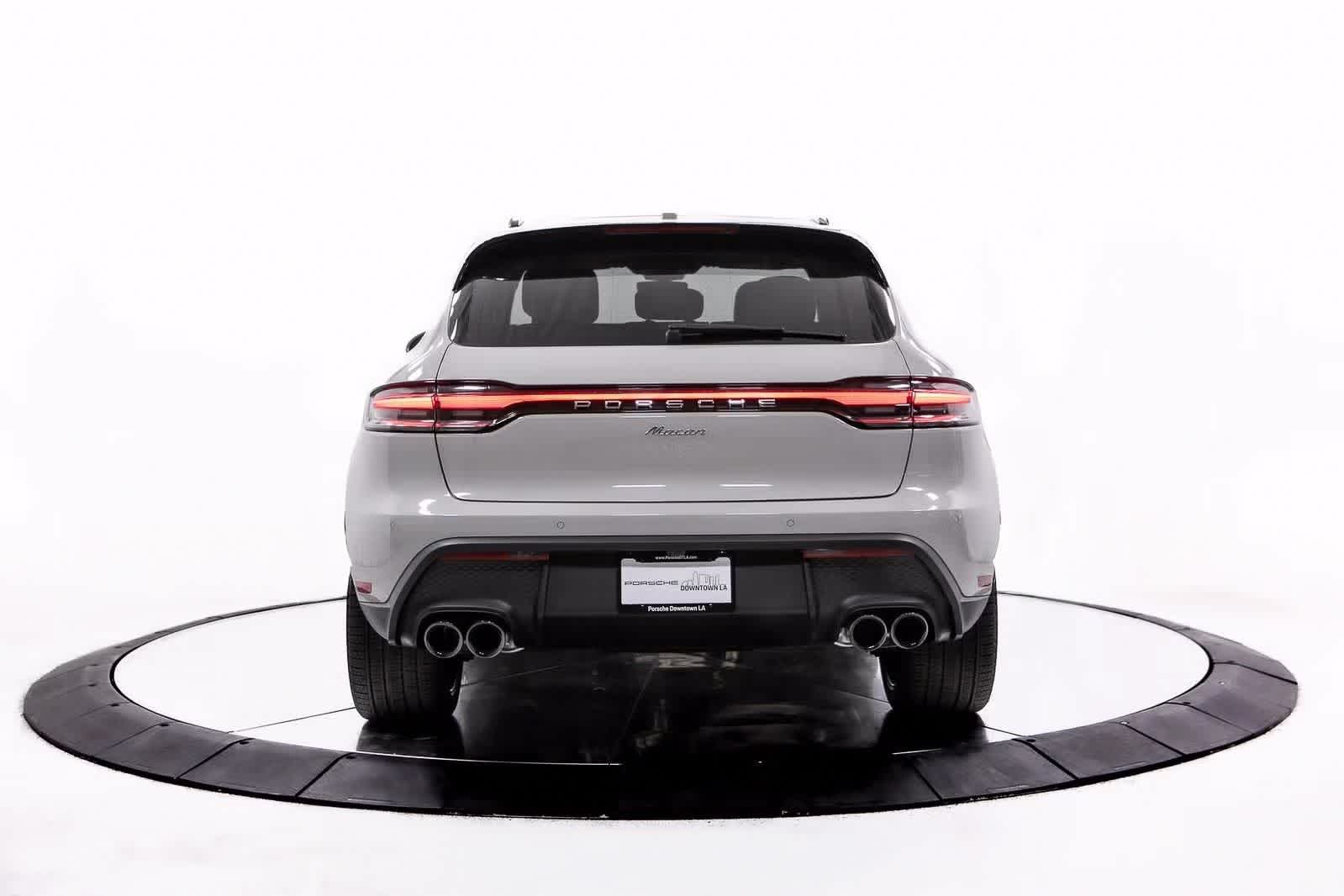 Thumbnail: 2026 Porsche Macan - 6