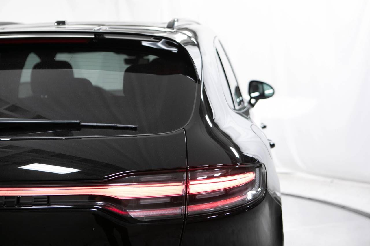 Thumbnail: 2026 Porsche Macan - 18