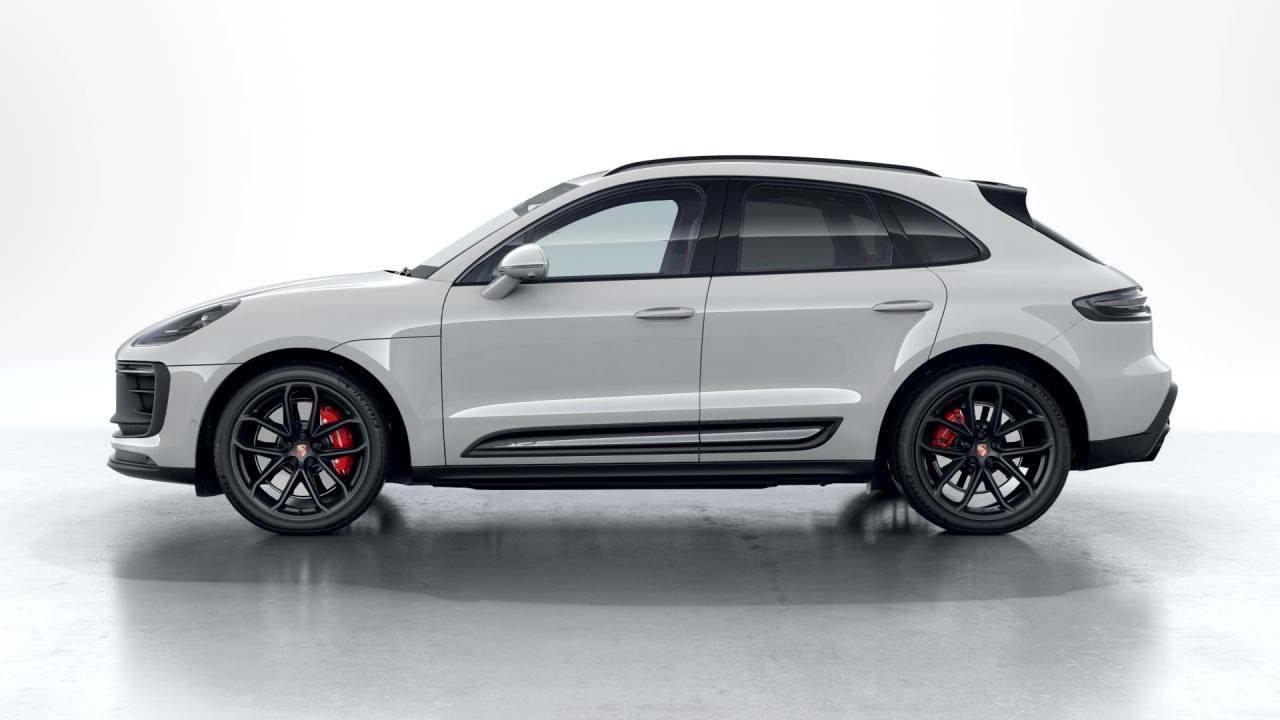 2026 Porsche Macan GTS photo 2