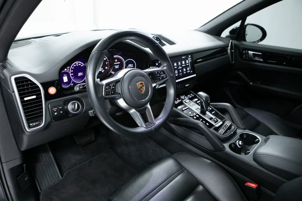 Certified 2023 Porsche Cayenne