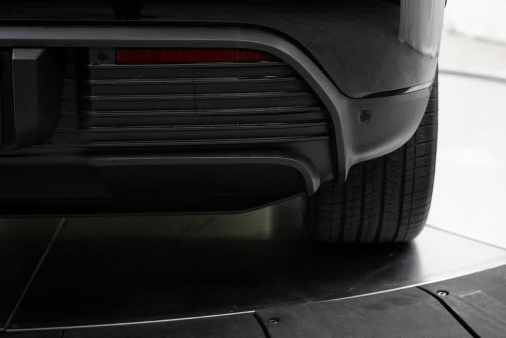 Thumbnail: 2025 Porsche Macan - 37