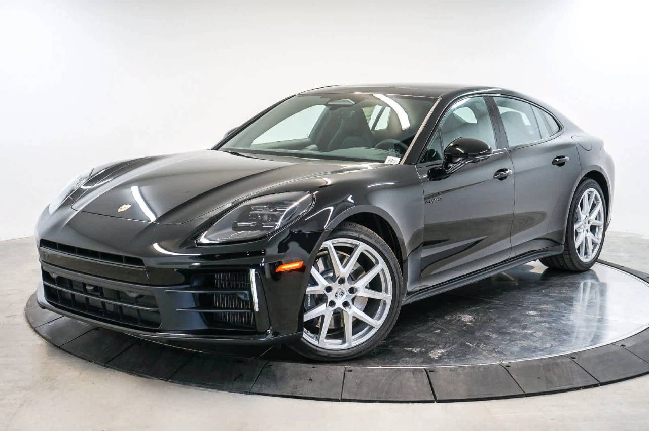2026 Porsche Panamera 4 E-Hybrid