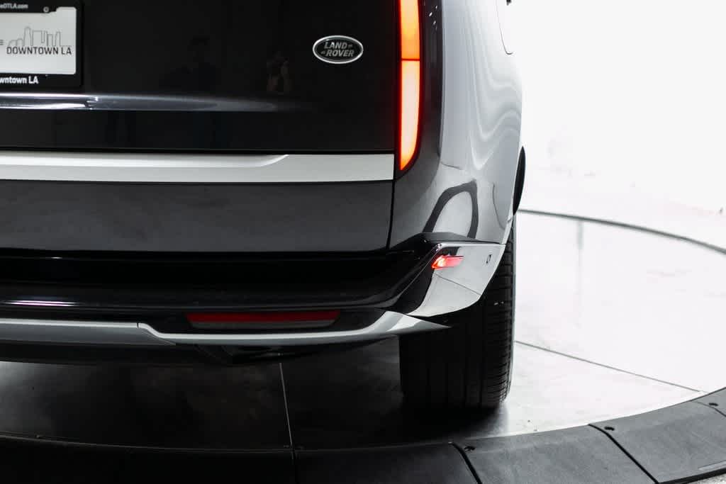 Thumbnail: 2023 Land Rover Range Rover - 35